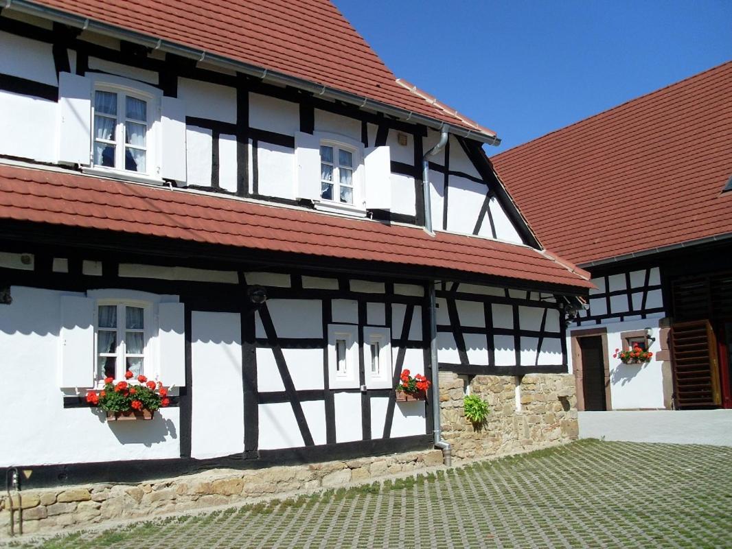 Gites Et Chambres D'Hotes Maison Ungerer Hunspach Exterior photo