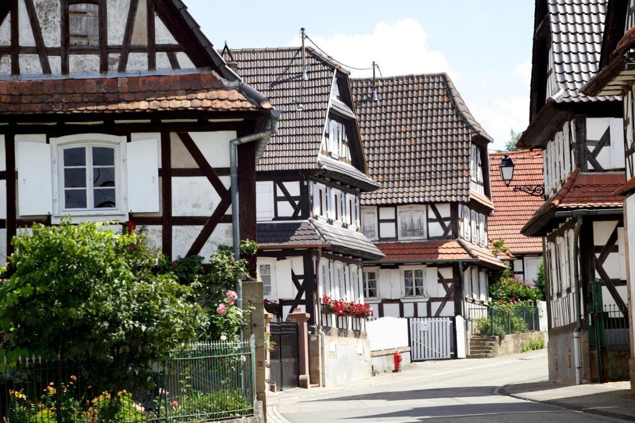 Gites Et Chambres D'Hotes Maison Ungerer Hunspach Exterior photo
